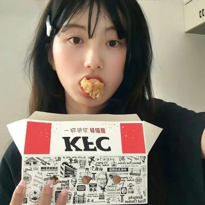 接近无限的白